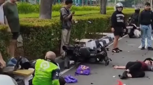 Pelajar Bawa Moge Tabrak Ojol di Depan Plasa Senayan, 3 Luka-Luka