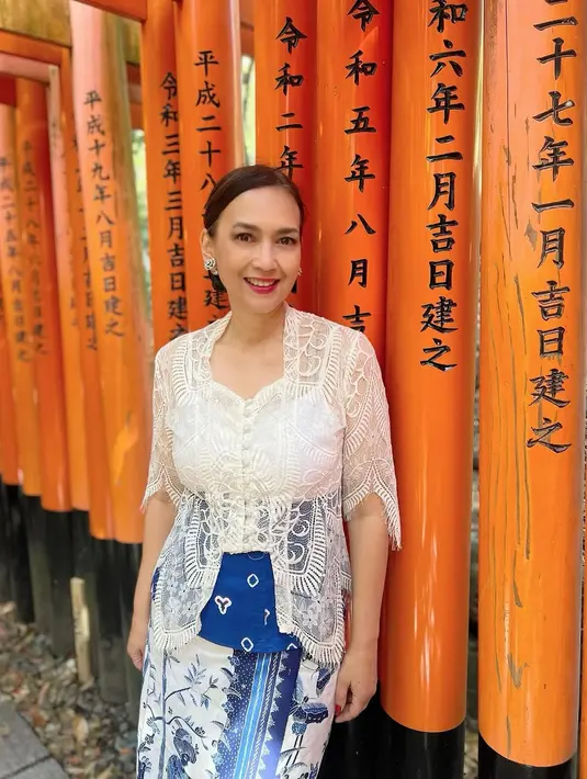 Kyoto, kota bersejarah yang dikenal sebagai jantung budaya Jepang, menjadi destinasi yang begitu istimewa bagi Ira Wibowo. [@irawbw].