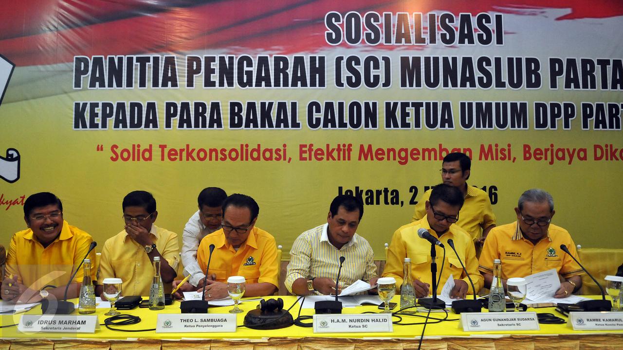 20160502-Balon Ketua Umum Golkar Berkumpul di DPP-Jakarta