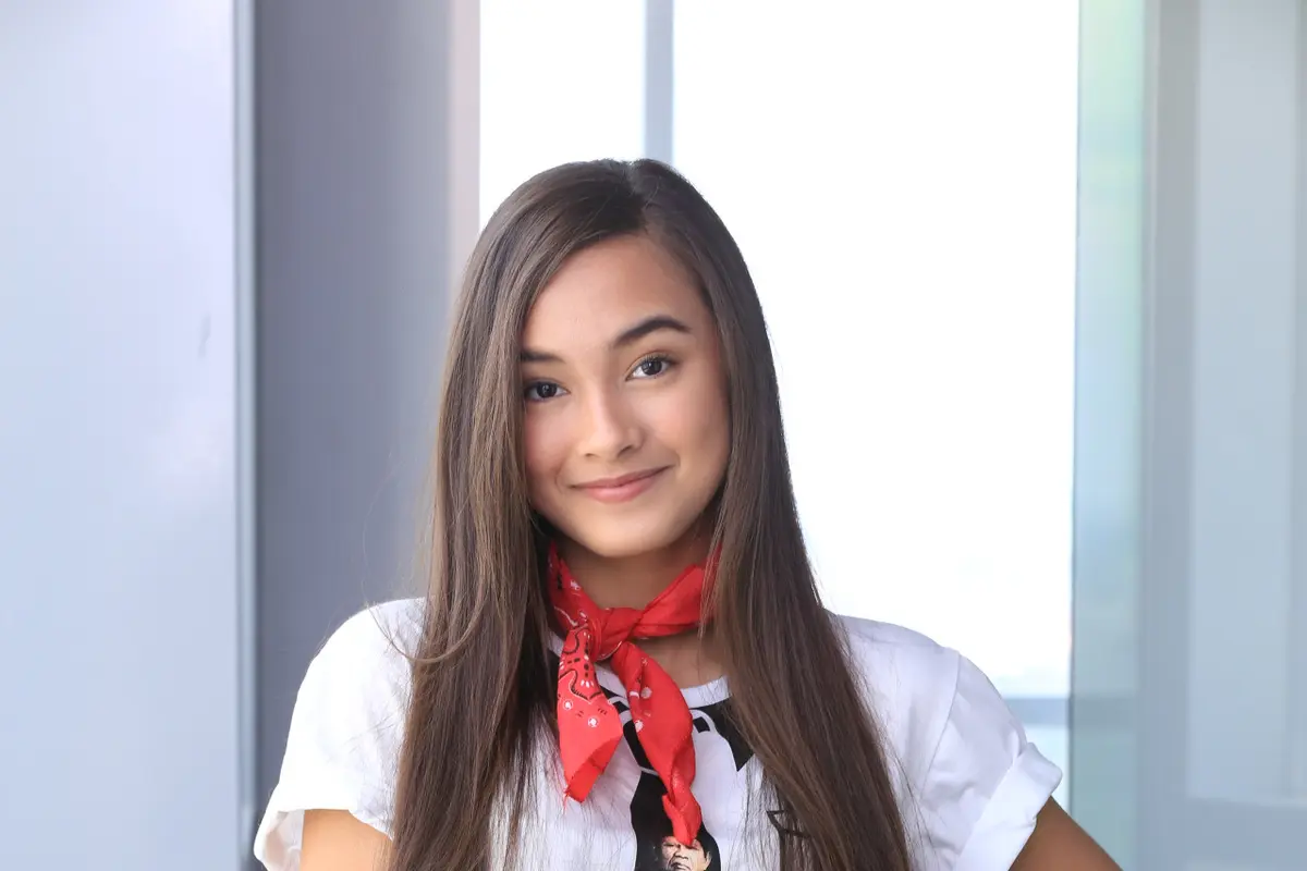 [Bintang] Caitlin Halderman