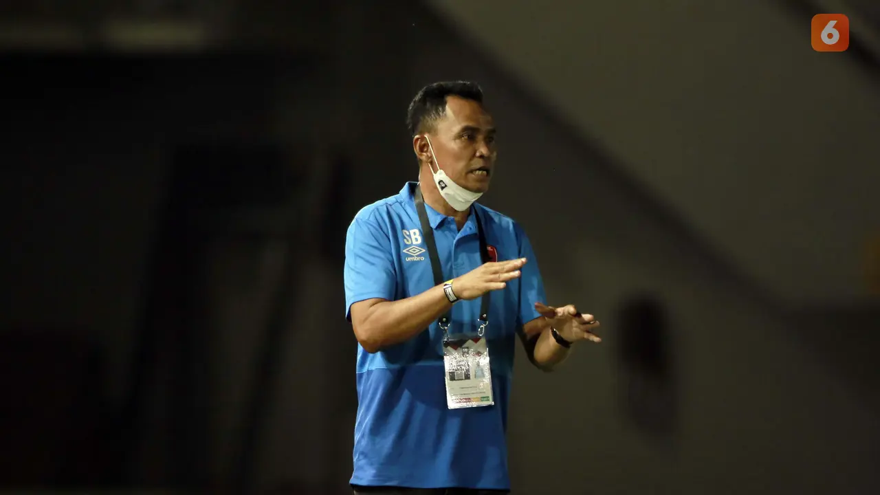 Pelatih PSM Makassar Syamsuddin Batola