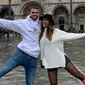 Pemain Real Madrid Borja Mayoral bersama kekasih (instagram)