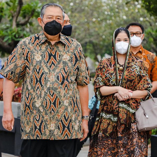 Dukungan Annisa Pohan untuk SBY yang akan menjalani pengobatan kanker prostat di Amerika Serikat (https://www.instagram.com/p/CVxbVcZvn4J/)