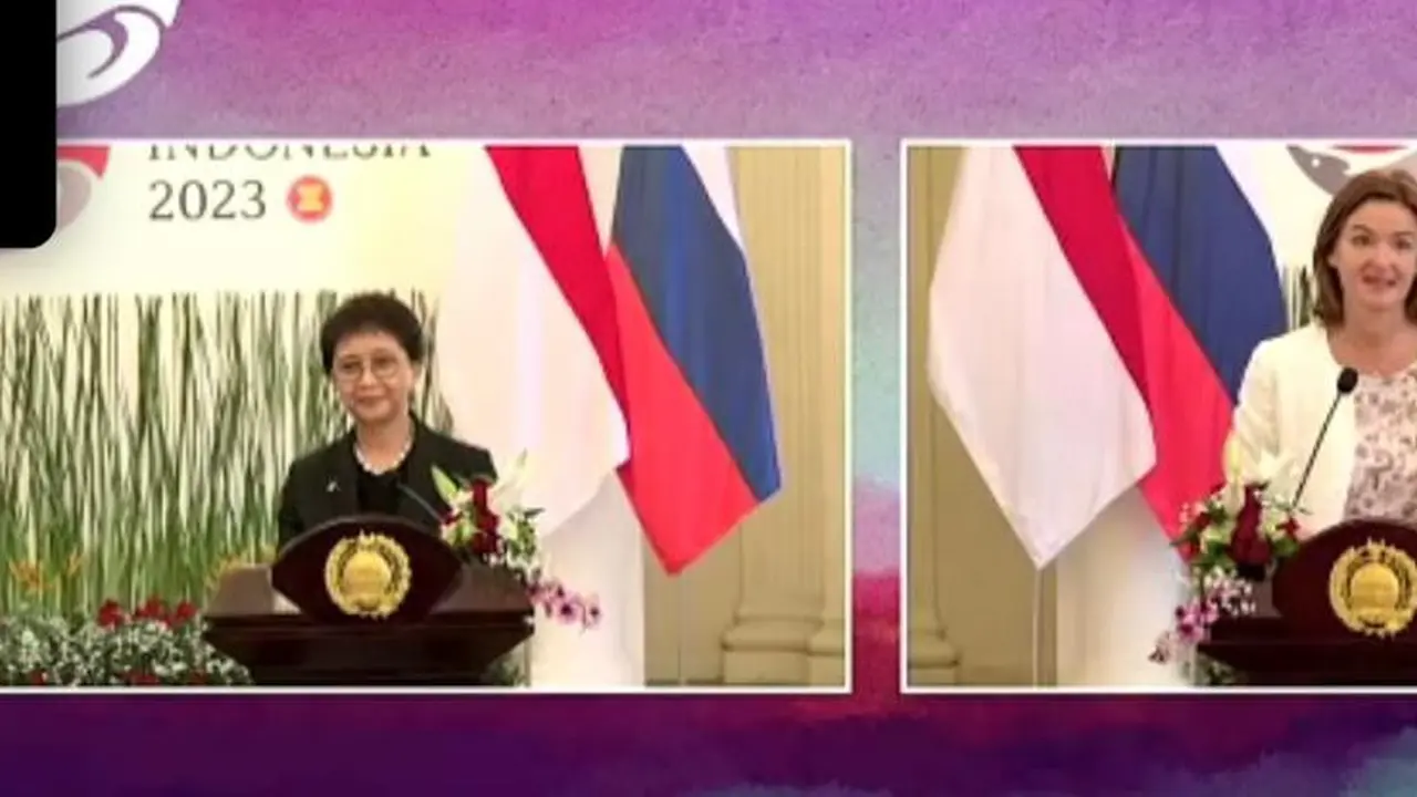 Pertemuan bilateral antara Menteri Luar Negeri (Menlu) RI Retno Marsudi dan Menlu Slovenia Tanja Fajon di Gedung Pancasila, Kementerian Luar Negeri RI, Rabu (24/5/2023). (Tangkapan layar Zoom)