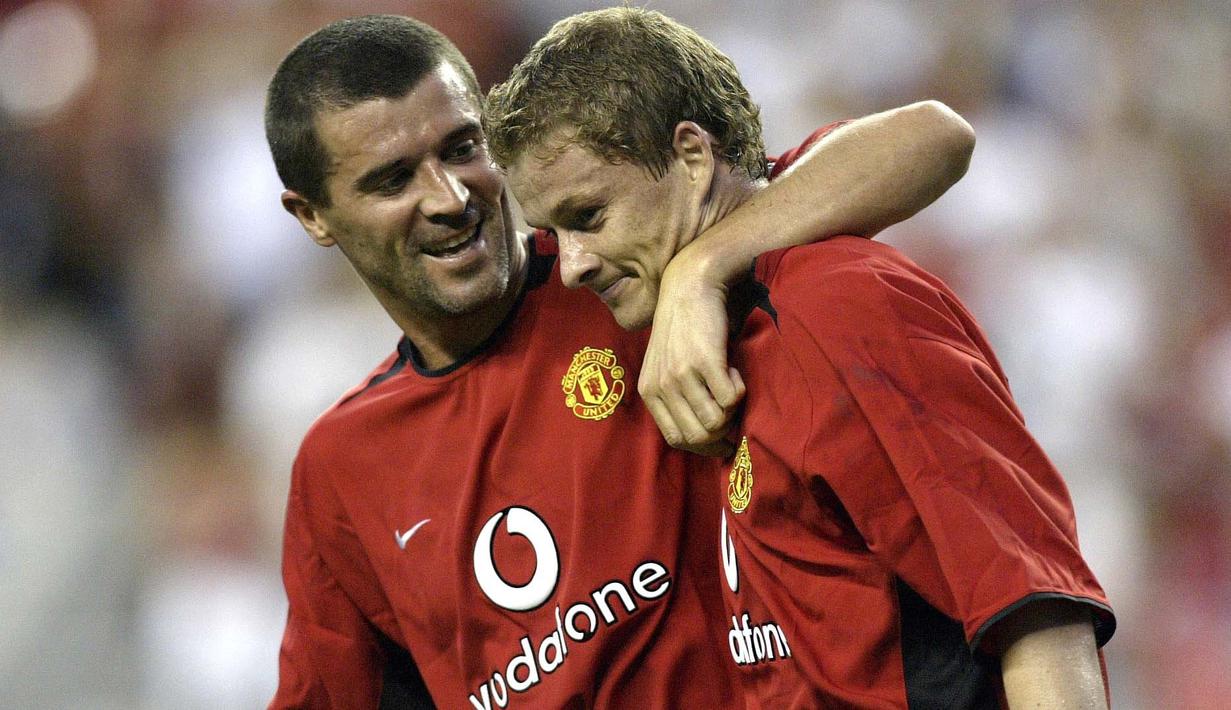 Roy Keane menjadi salah satu kapten paling ikonis di Premier League. Roy Keane mulai ditunjuk sebagai kapten Manchester United pada 1997. Dia memimpin United meraih merajai Premier League di bawah manajer Sir Alex Ferguson. (Foto: AFP/Getty Images/Stephen Dunn)