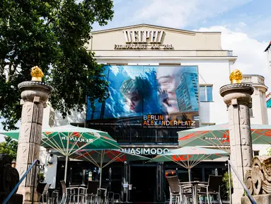 Sebuah bioskop yang kembali dibuka di Berlin, Jerman (19/7/2020). Pada 2 Juli lalu, otoritas Berlin telah mengizinkan bioskop kembali dibuka asalkan mematuhi langkah-langkah pencegahan COVID-19, termasuk membatasi jumlah penonton dan menerapkan jarak fisik antarpenonton. (Xinhua/Binh Truong)