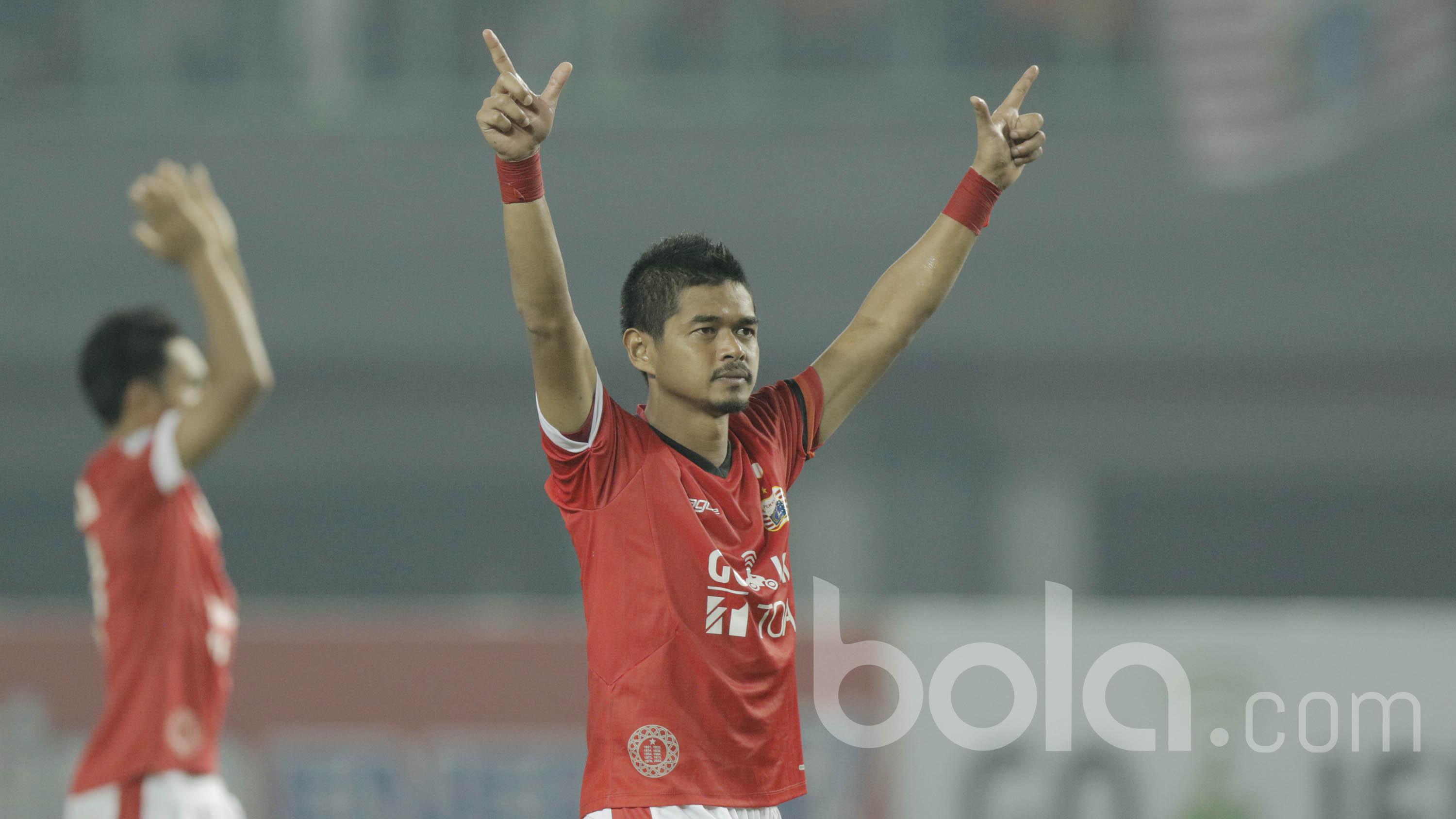 Pemain Persija, Bambang Pamungkas, saat pertandingan melawan Persija pada laga lanjutan liga 1 Indonesia di Stadion Patriot, Bekasi, Jumat (02/06/2017). Persija menang 2-0. (Bola.com/M Iqbal Ichsan)