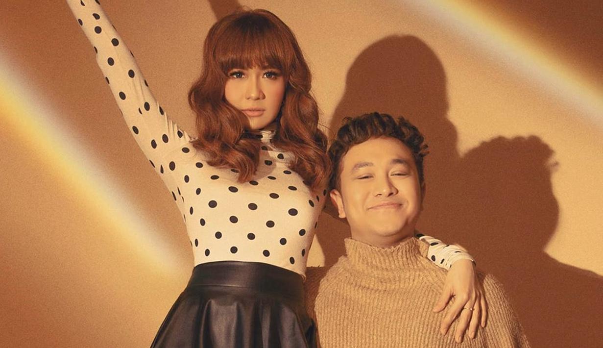 Foto Momen Mesra Gilang Dirga Dan Adiezty Fersa Penuh Tawa Hot Liputan6 Com