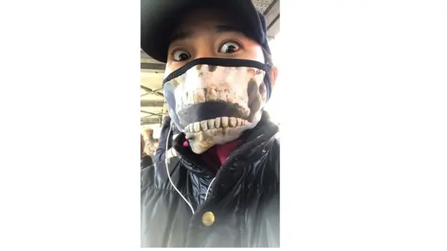 6 Desain Masker Nyeleneh Ini Sukses Bikin Geleng Kepala