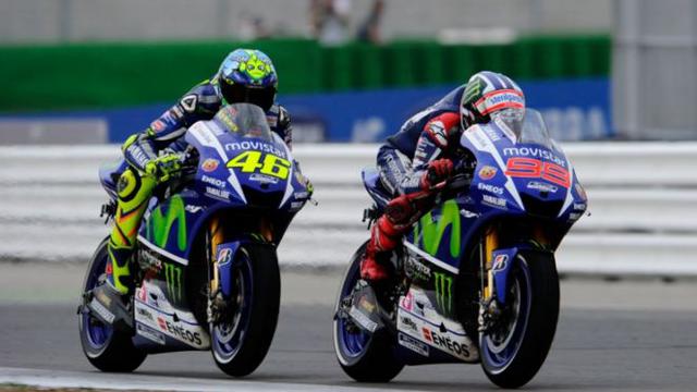 Valentino Rossi vs Jorge Lorenzo