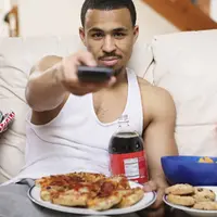 Cowok-cowok pasti pernah melakukan 6 hal berikut ini.