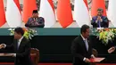 Presiden China Xi Jinping menegaskan China mendukung pemerintahan dan kepemimpinan kuat Presiden Prabowo Subianto. (FLORENCE LO/POOL/AFP)
