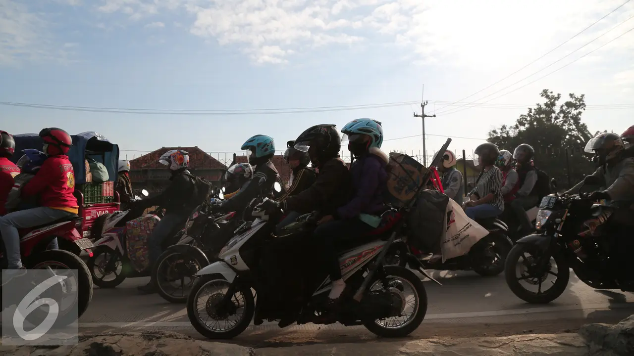 20150715-Pemudik Motor di Pantura-Jabar