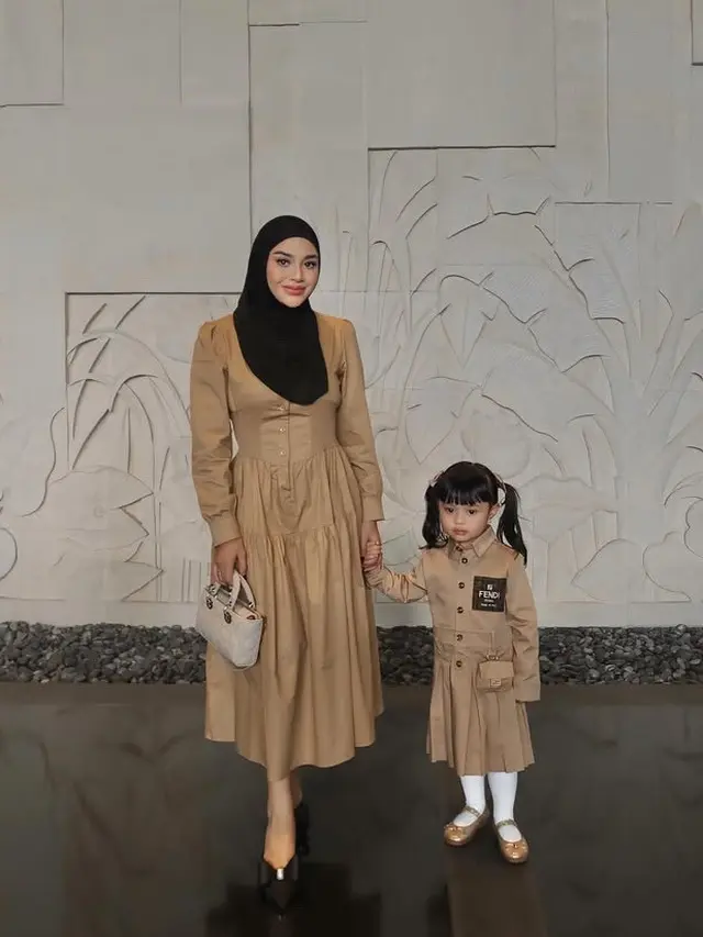 Ulang Tahun Putri Kevin Sanjaya dan Valencia Tanoe ke-1. [@aurelie.hermansyah]