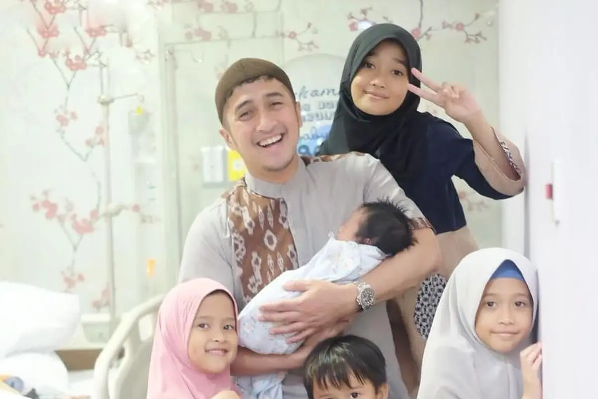 [Fimela] Irfan Hakim