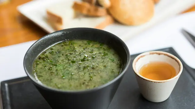 Sup Kacang Polong sebagai Pilihan Menu Sarapan Sehat yang Ringan dan Bernutrisi