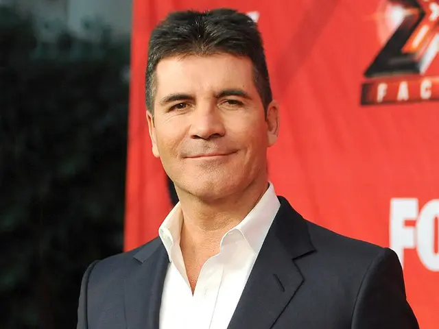 Simon Cowell Akan Buat Film Tentang The Beatles News Entertainment Fimela Com