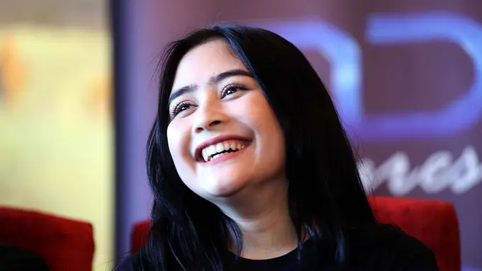 [Bintang] Prilly Latuconsina