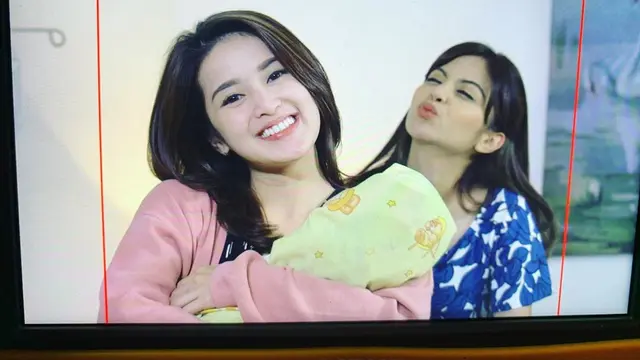 Jadi Ibu dan Anak di Sinetron, Ini 7 Potret Kompak Tiwi Eks T2 dan Rosiana Dewi