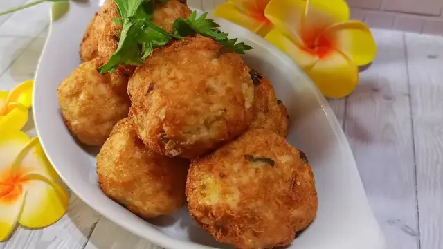 Resep bola-bola nasi tahu. (dok. Cookpad @tommy1103)
