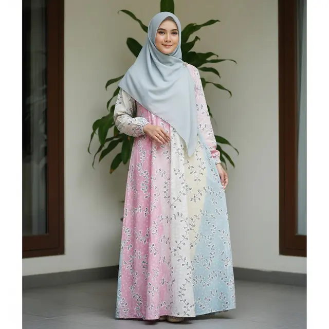 9 Model Gamis Batik Pastel Motif Lembut untuk Acara Keluarga Sederhana
