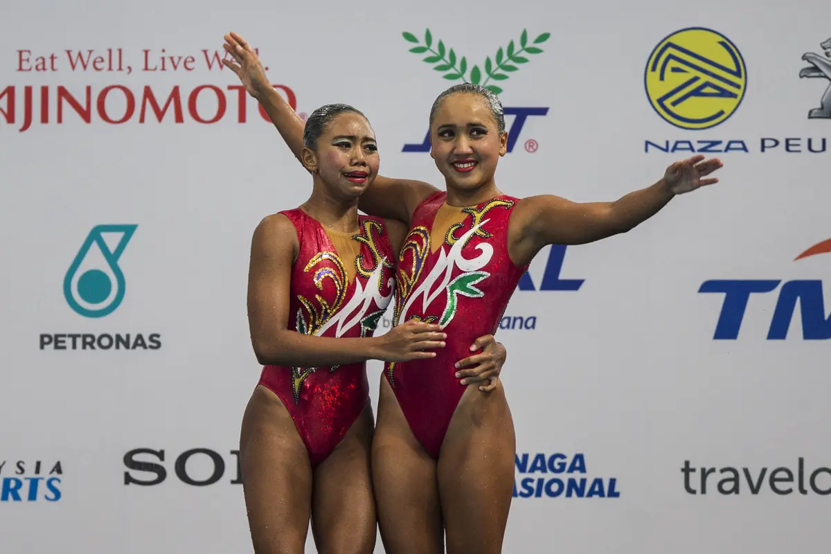 Anisa Feritrianti dan Claudia Megawati