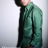 Jovial da Lopez melalui banyak perjuangan untuk dapat meraih sukses di dunia perfilman tanah air. Kini sosoknya menjadi salah satu yang diperhitungkan dengan pengalamannya menjadi pemeran utama, penulis hingga sutradara. (Febio Hernanto/Bintang.com)