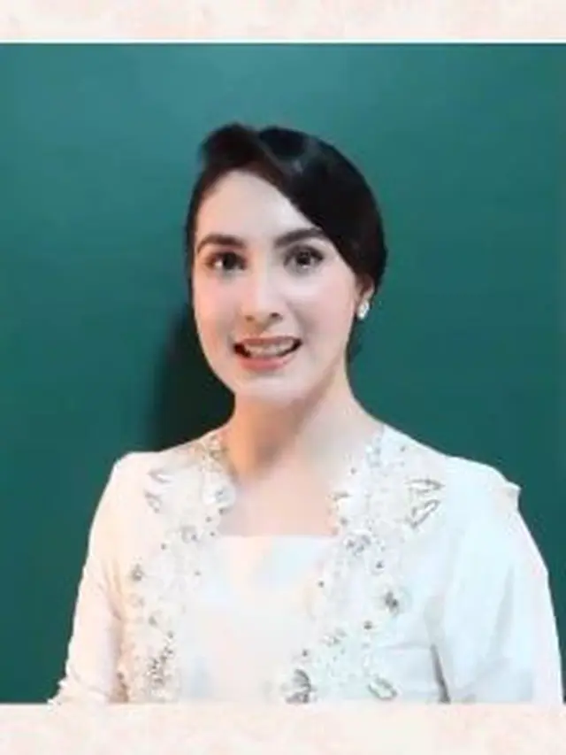 Potret 6 Seleb di Hari Kartini, Penampilan Aura Kasih Banjir Pujian