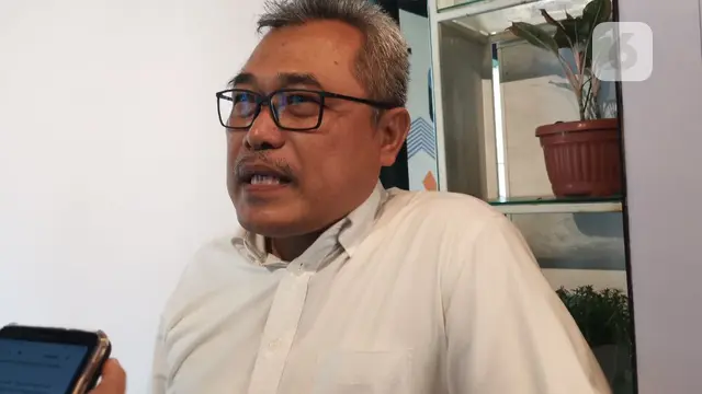 Pengamat telekomunikasi, Nonot Harsono