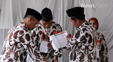 Pengawas TPS 88, Taman Palem, Cengkareng, Jakarta Barat, memberikan Kesaksian dan diserahkan ke panitia pengawas pemilu, kamis 16/2/2017