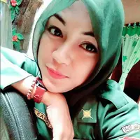 Bukan cuma karena wajah cantiknya, penampilan Rizma, guru SD cantik asal Tegal yang sopan ini juga membuat para pria semakin tergila-gila. (Foto: Instagram)