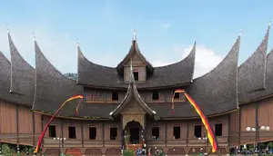 Wisata Padang (sumber: Indonesia.travel)