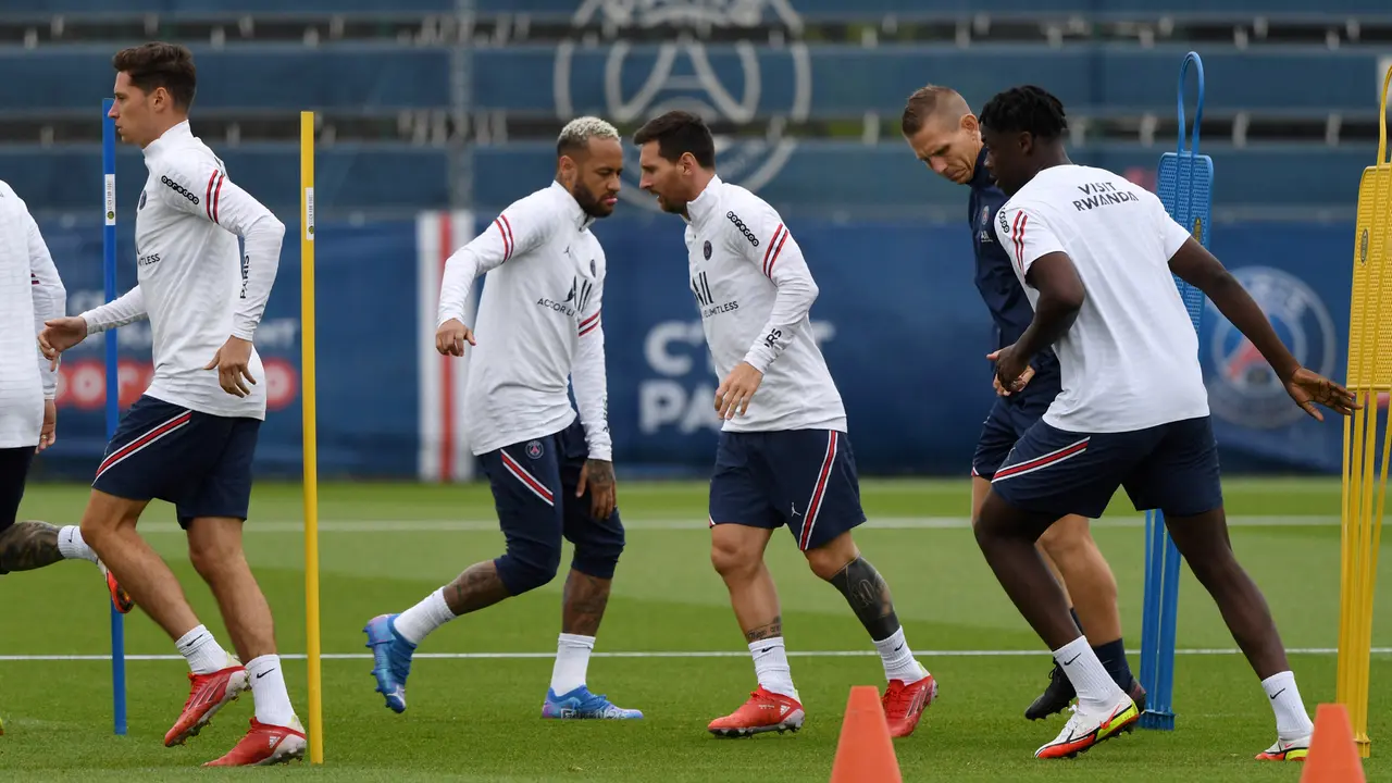 FOTO: Mengintip Sesi Latihan Lionel Messi Bersama PSG