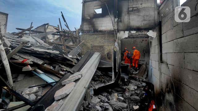 masih ditemukan jenasah korban kebakaran Depo Pertamina Plumpang