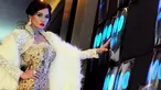 Model cantik Saras Kyo memakai rancangan Eko Chandra, Jakarta, Kamis (1/10/2014) (Liputan6.com/Faisal R Syam) 