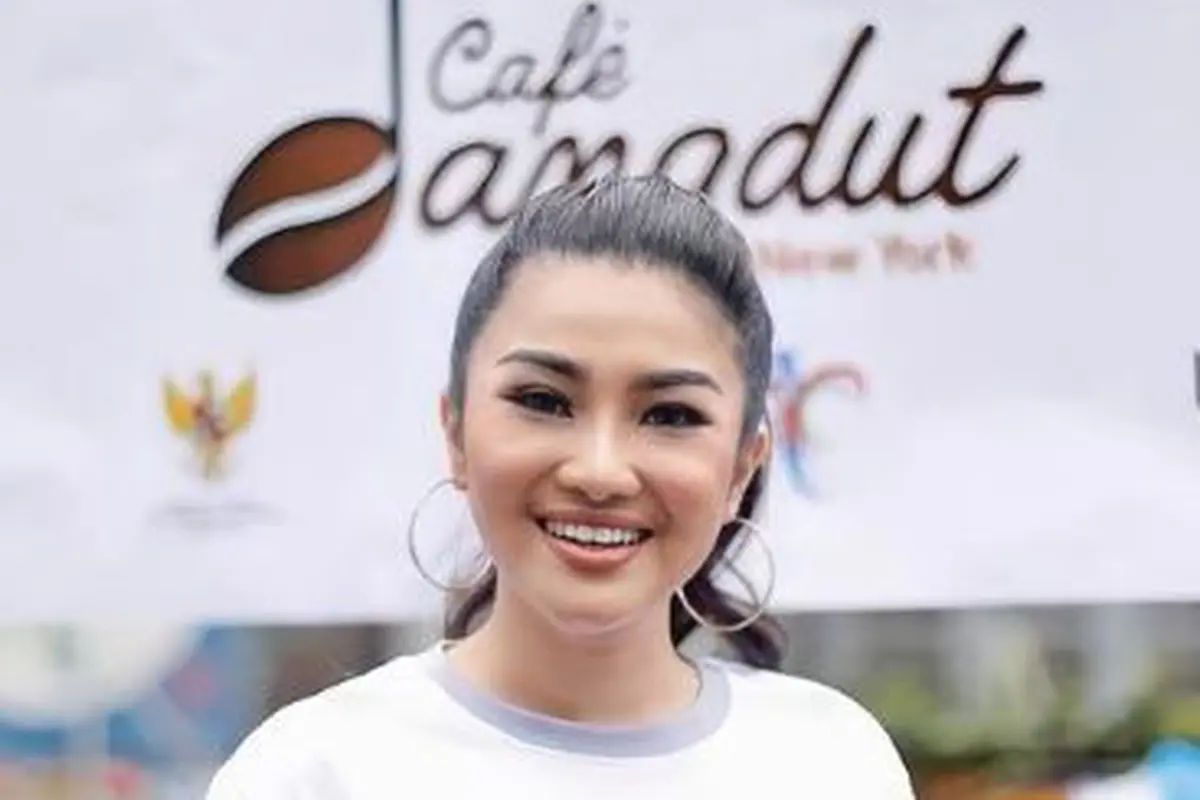 Fitri Carlina