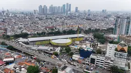 Peningkatan dan pengembangan Stasiun Tanah Abang yang dilakukan atas kerja sama Pemerintah Provinsi DK Jakarta dan PT Kereta Api Indonesia (Persero) masih terus berjalan. (merdeka.com/Arie Basuki)