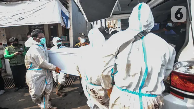 Pembongkaran Makam Korban Vaksin AstraZeneca untuk Diautopsi