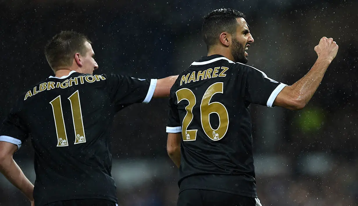 Tak ada yang menyangka jika Leicester akan mampu menjadi pimpinan klasemen Premier League hingga pekan ke-17. Klub asuhan Claudio Ranieri itu berhasil membukukan 11 kemenangan dari 17 laga. (AFP/Paul Ellis)