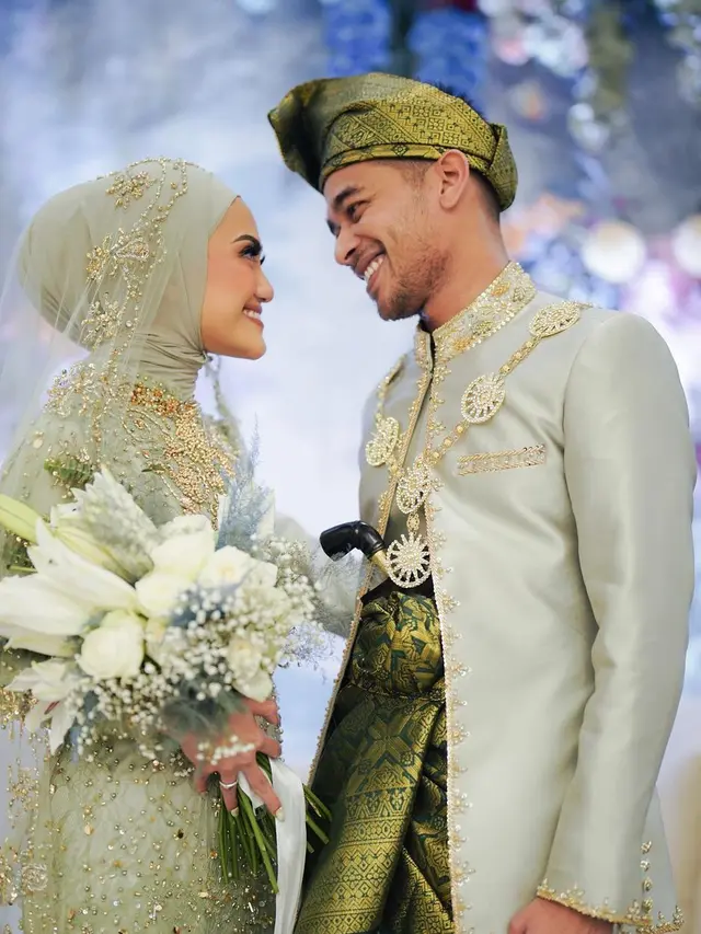 6 Momen Pernikahan Wafda dan Dokter Gigi, Gabungkan Budaya Tradisional dan Modern