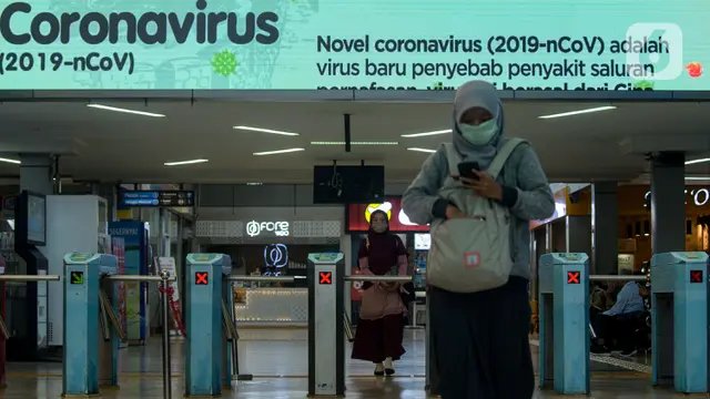 Sosialisasi Virus Corona di Stasiun Sudirman
