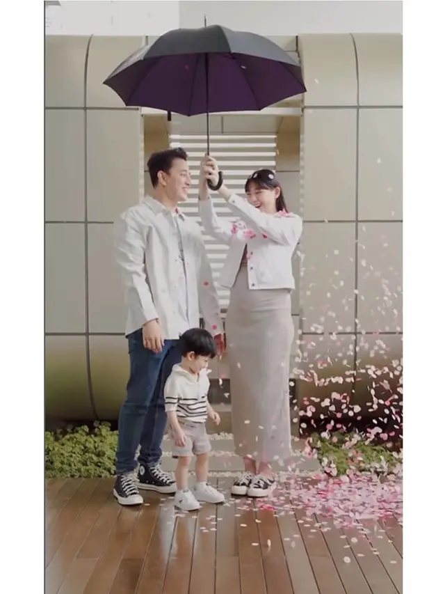 6 Potret Billy Davidson Umumkan Patricia Devina Hamil Anak Kedua, Bak Poster Film
