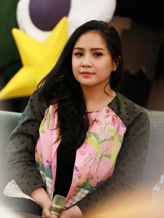 "Ibu itu sangat berjasa, setiap hari harusnya hari ibu," tukas ibu satu anak ini. (Deki Prayoga/Bintang.com)