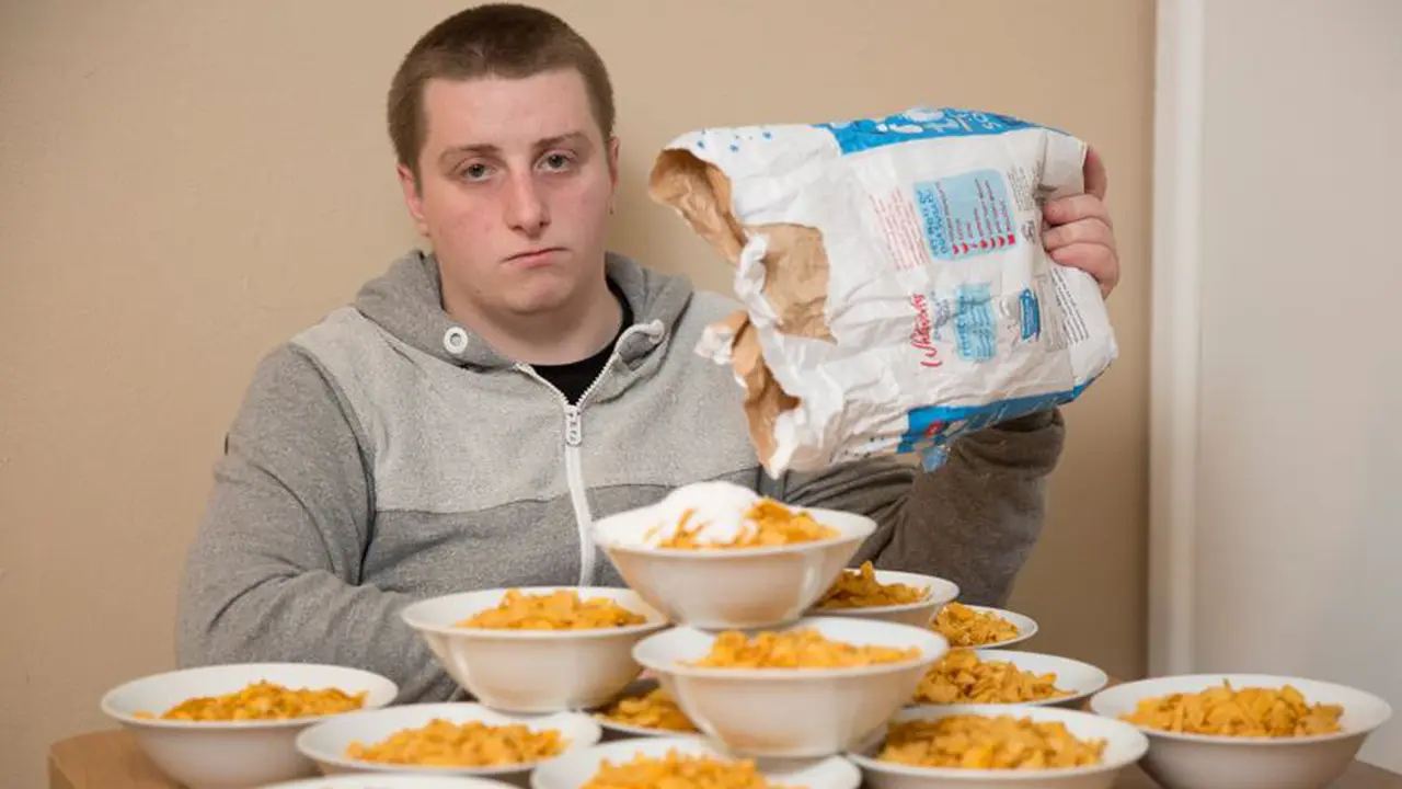 Kecanduan Sereal, Tiap Hari Pria Ini Makan 13 Mangkuk 