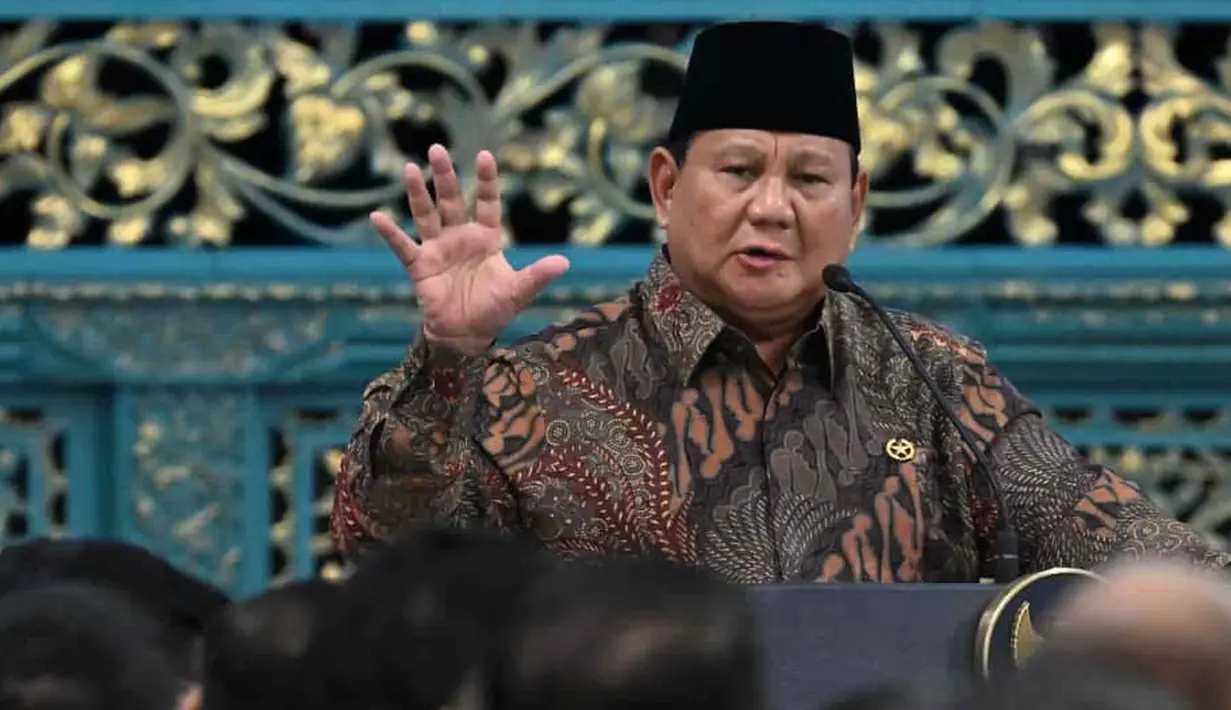 Sidang kabinet yang dihadiri seluruh menteri dan pejabat tinggi negara ini menjadi momentum refleksi kinerja pemerintahan selama setahun pertama Presiden Prabowo sejak pelantikan pada 20 Oktober 2024. (Biro Pers Istana Kepresidenan)