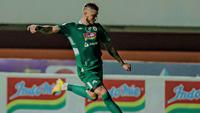 Yevhen Bokhashvili mencetak 1 gol untuk PSS Sleman saat melumat RANS Nusantara FC 2-0 di Stadion Maguwoharjo, Sleman, Sabtu (21/1/2023) malam. (Dok PSS)
&nbsp;