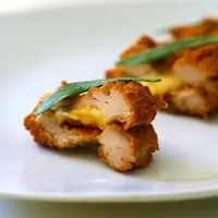 Ekspektasi dan realita kadang tak selaras. Perbedaan tampilan makanan ini pun sanggup bikin hatikamu teriris.