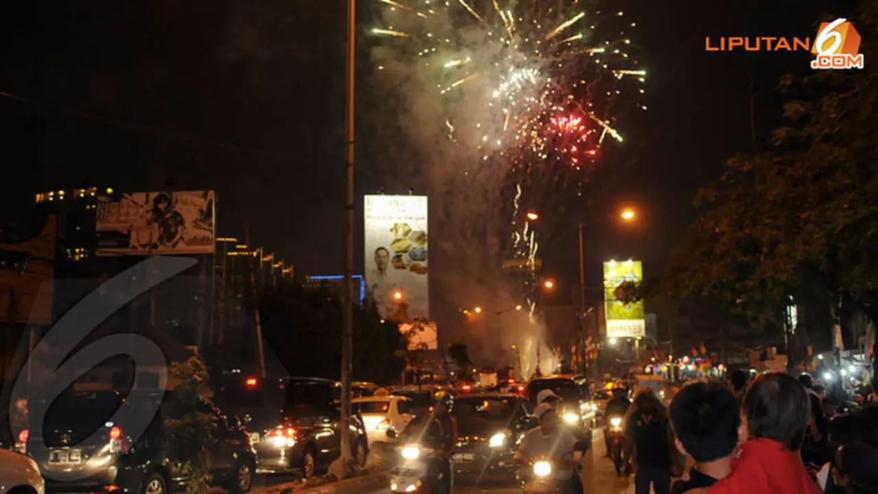11-takbiran-jakarta130808c.jpg