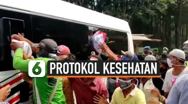 thumbnail bagi-bagi sembako jokowi langgar protokol kesehatan