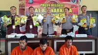 Tiga kurir 15 kilogram sabu di Mapolres Rokan Hilir. (Liputan6.com/M Syukur)